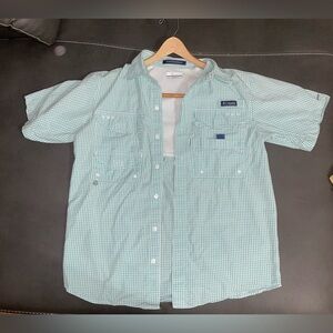 Columbia Super Bonehead Fishing Shirt
Size Medium
Mint Green Gingham